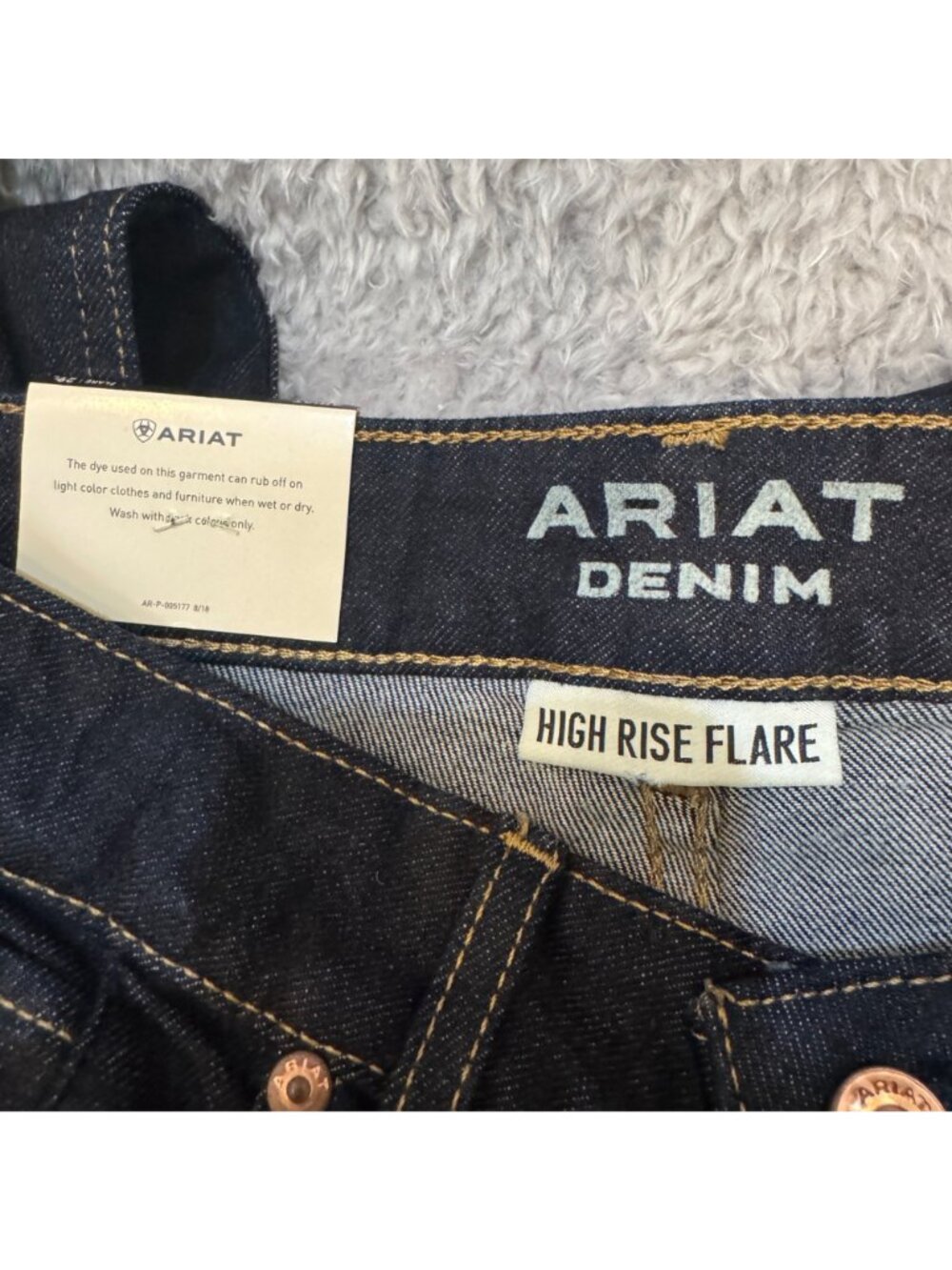 Ariat Women's Jeans 29LHigh-Rise Flare Italian Denim Dark Wash Premium Fit NWT - Picture 3 of 12